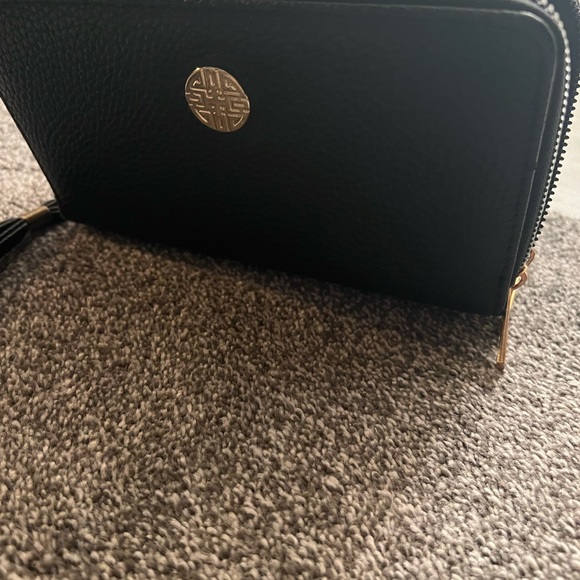 Black wallet! - Picture 7 of 9